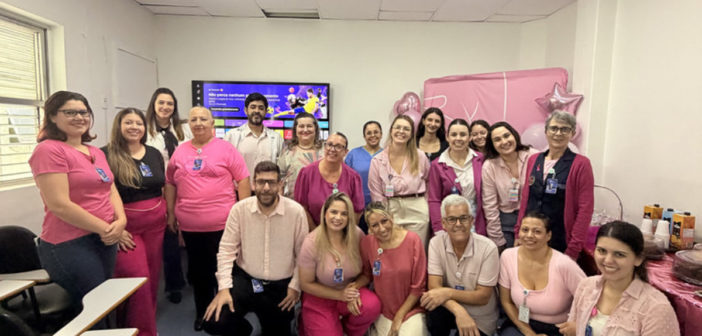 Orientações sobre prevenção e relato de superação marcam encerramento do Outubro Rosa no HM